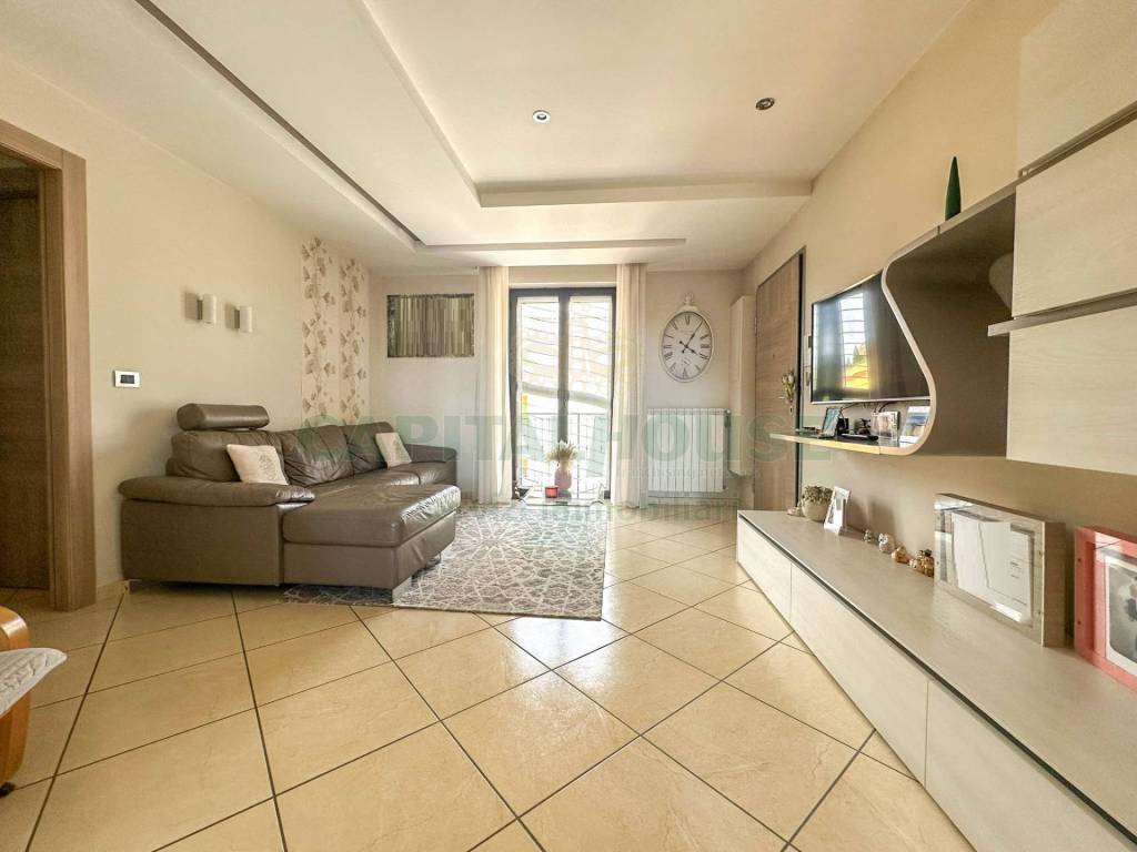 Appartamento a San tammaro in Via Rimembranza - Foto 2