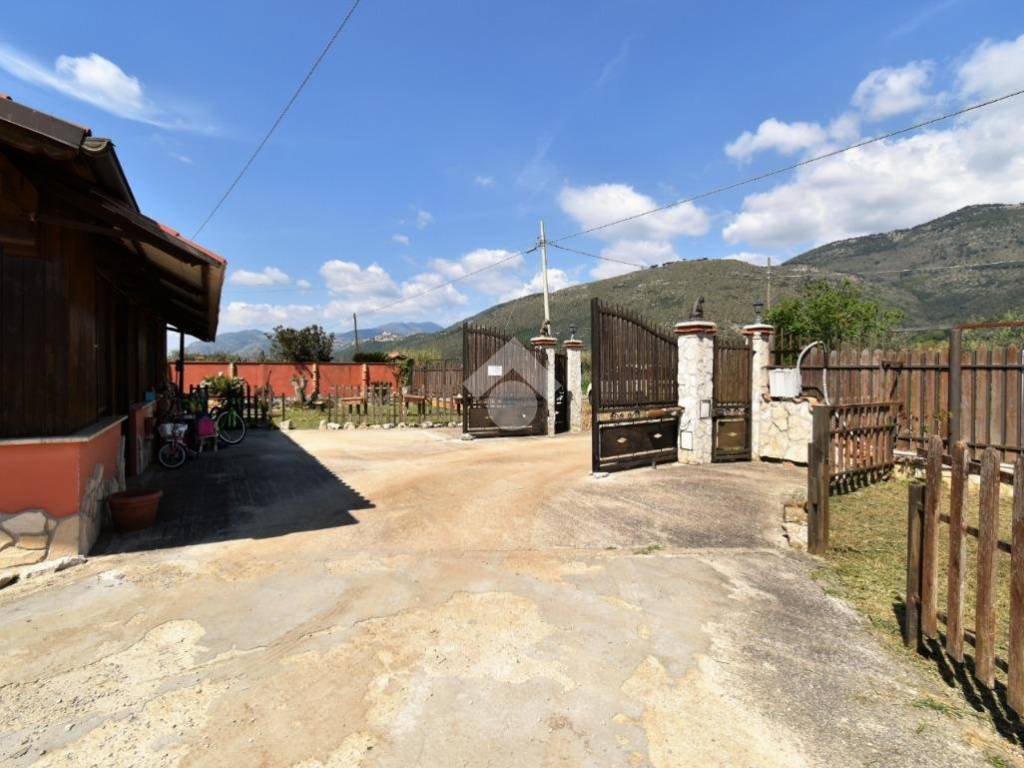 Villa a Sermoneta in Via Tufette - Foto 2