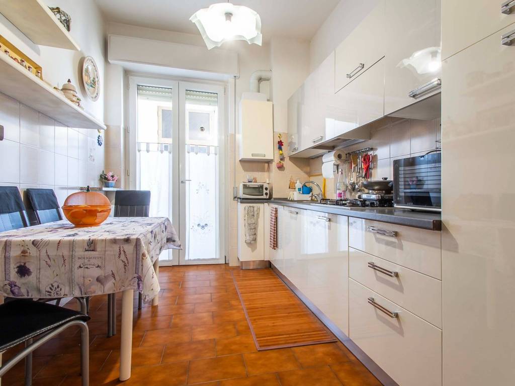 Appartamento a Gorla maggiore in Via Caduti del Lavoro, 4 - Foto 5