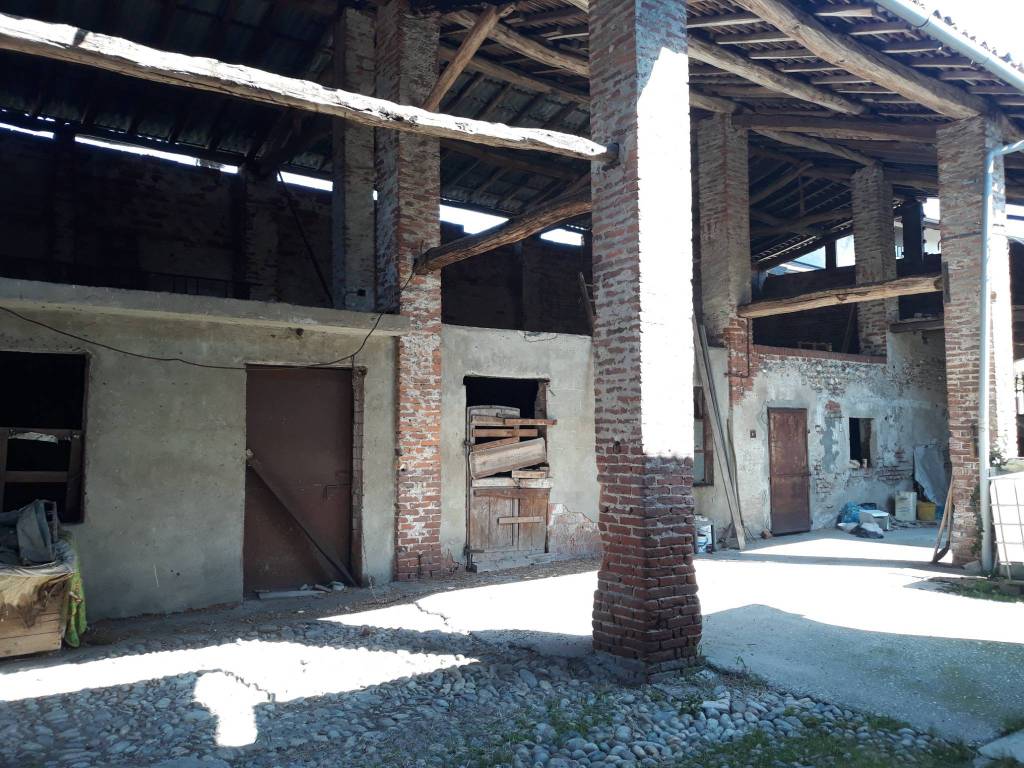 Rustico / casale a Cameri in Via Novara - Foto 2