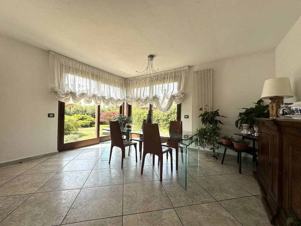 Villa a Giussago in Via Fratelli Bandiera - Foto 4