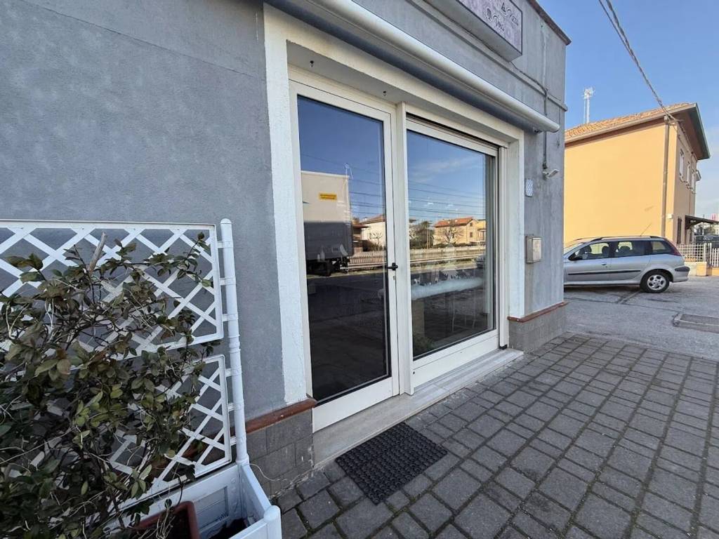Immobile a Fano in Strada Nazionale Adriatica Sud S.N.C. - Foto 4