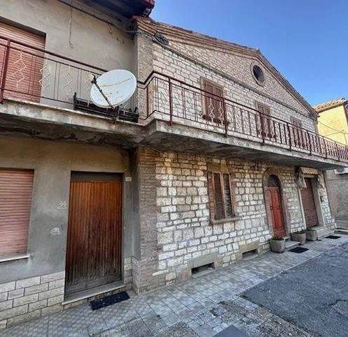 Casa indipendente a Frontone in Via Roma 22 - Foto 4