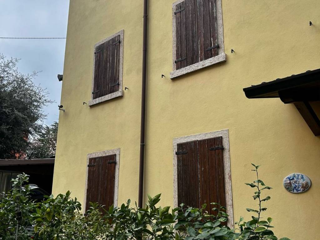 Palazzo / stabile a Caprino veronese - Foto 2