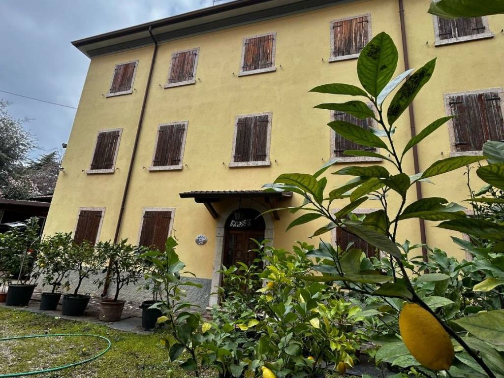 Palazzo / stabile a Caprino veronese - Foto 3