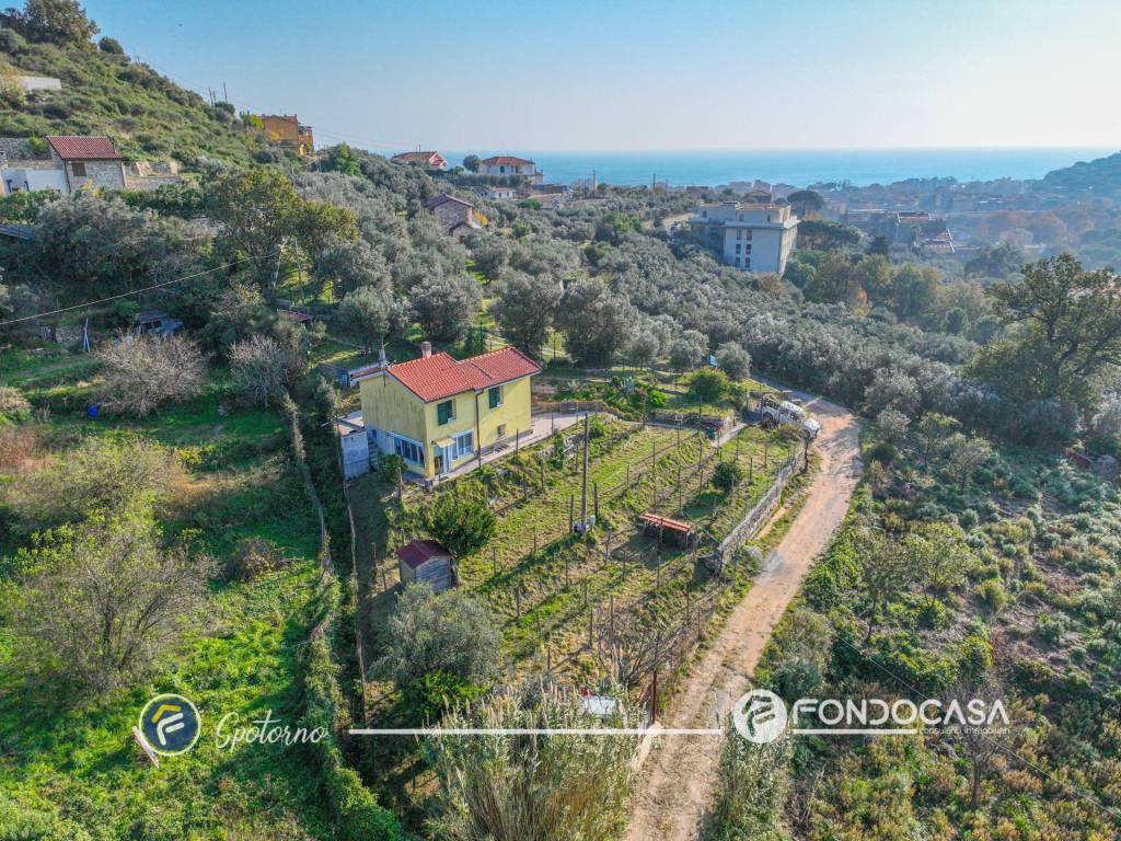 Casa indipendente a Spotorno in Via alla Rocca - Foto 2