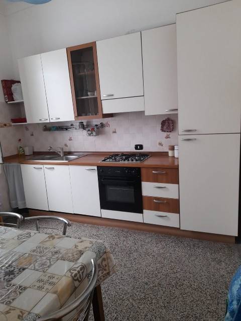Appartamento a Borghetto santo spirito in Piazza Indipendenza, 8 - Foto 2