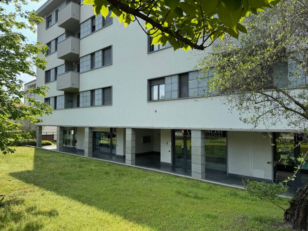 Appartamento a Cantù in Via Giovanni da Cermenate - Foto 4