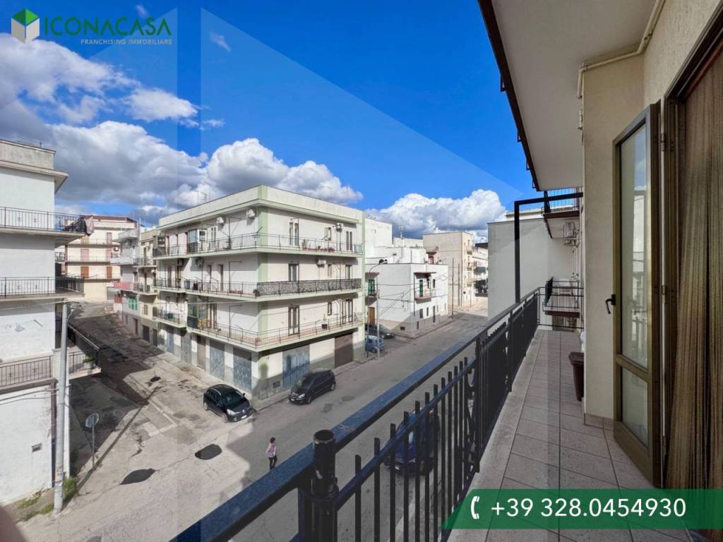 Appartamento a Ceglie messapica in Via Giacomo Matteotti - Foto 3