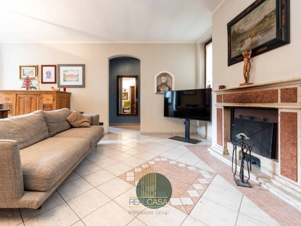 Casa indipendente a Valsolda in Via al Santuario - Foto 2