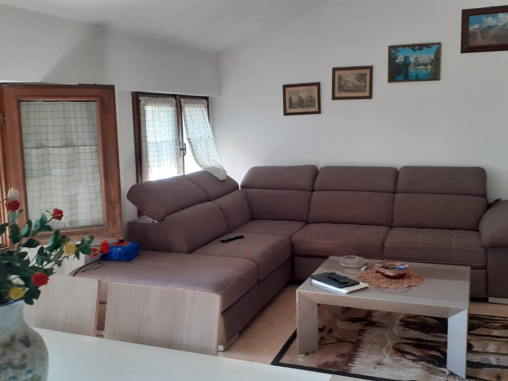 Appartamento a Cantù in Via Luigi Casartelli - Foto 2
