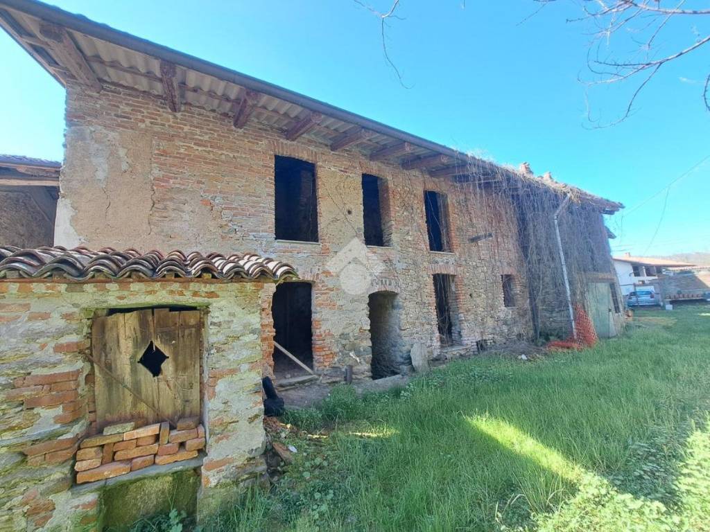 Casa indipendente a Zimone in Via Camillo Benso Conte di Cavour - Foto 2