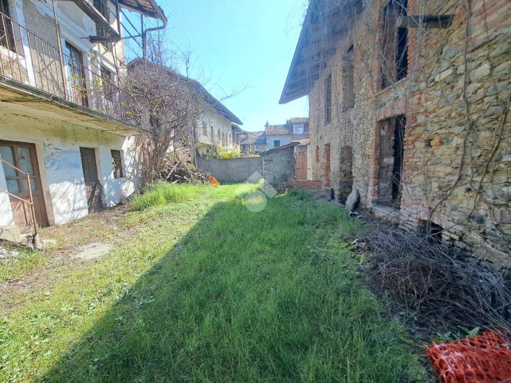 Casa indipendente a Zimone in Via Camillo Benso Conte di Cavour - Foto 4