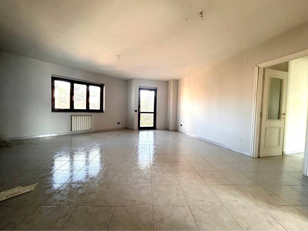 Appartamento a Caserta in Viale dei Bersaglieri - Foto 4