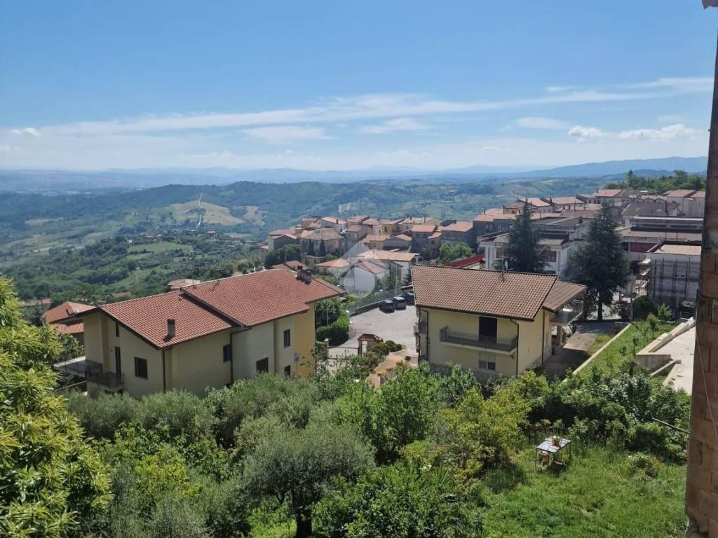 Casa indipendente a Campoli del monte taburno in Via Nino Bixio, 41 - Foto 2