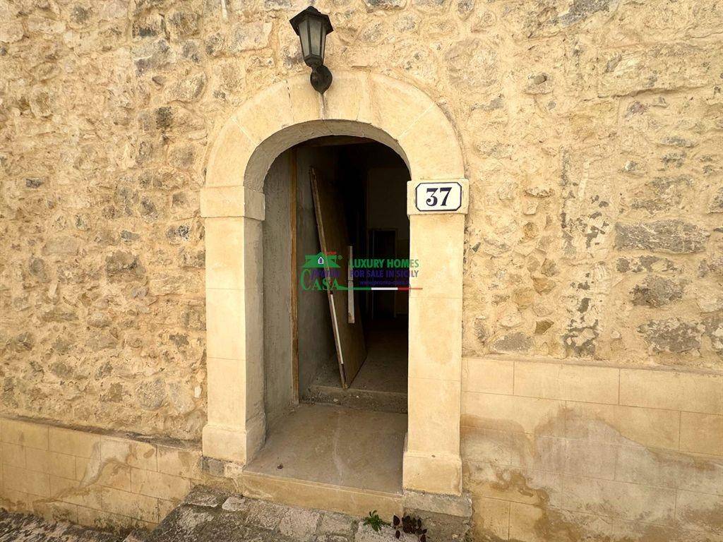 Casa indipendente a Ragusa in VIA VELARDO - Foto 2