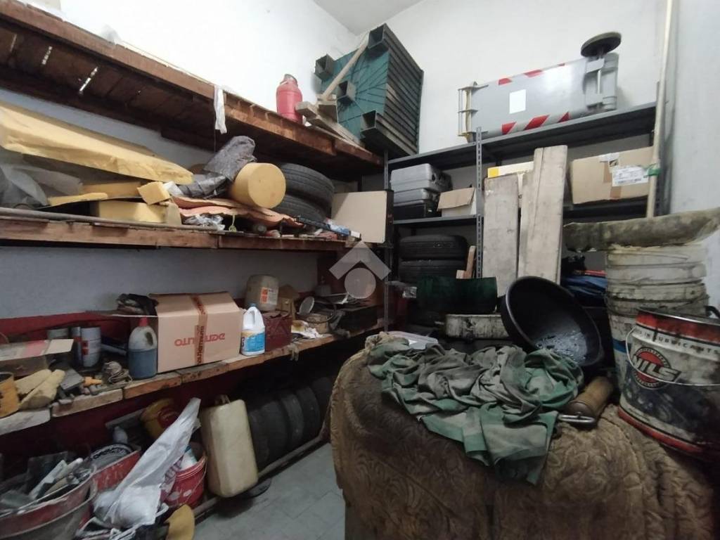 Box / garage a Piacenza in Via Dante, 5 - Foto 2
