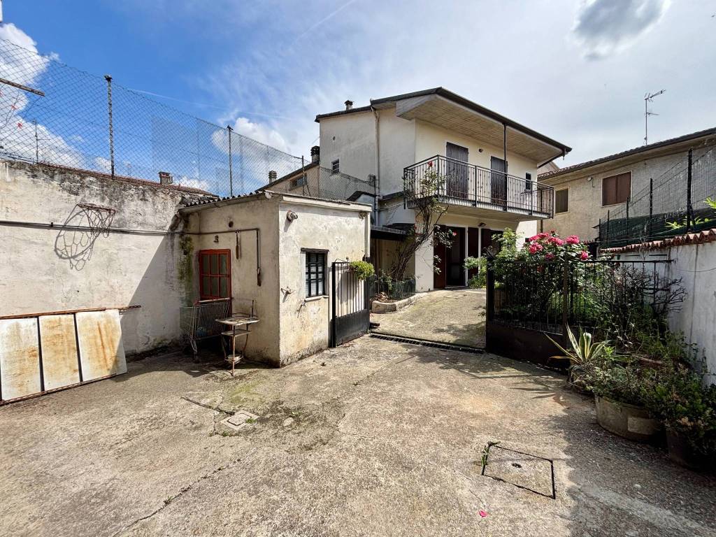 Casa indipendente a Castrezzato in Via 10 Giornate - Foto 2
