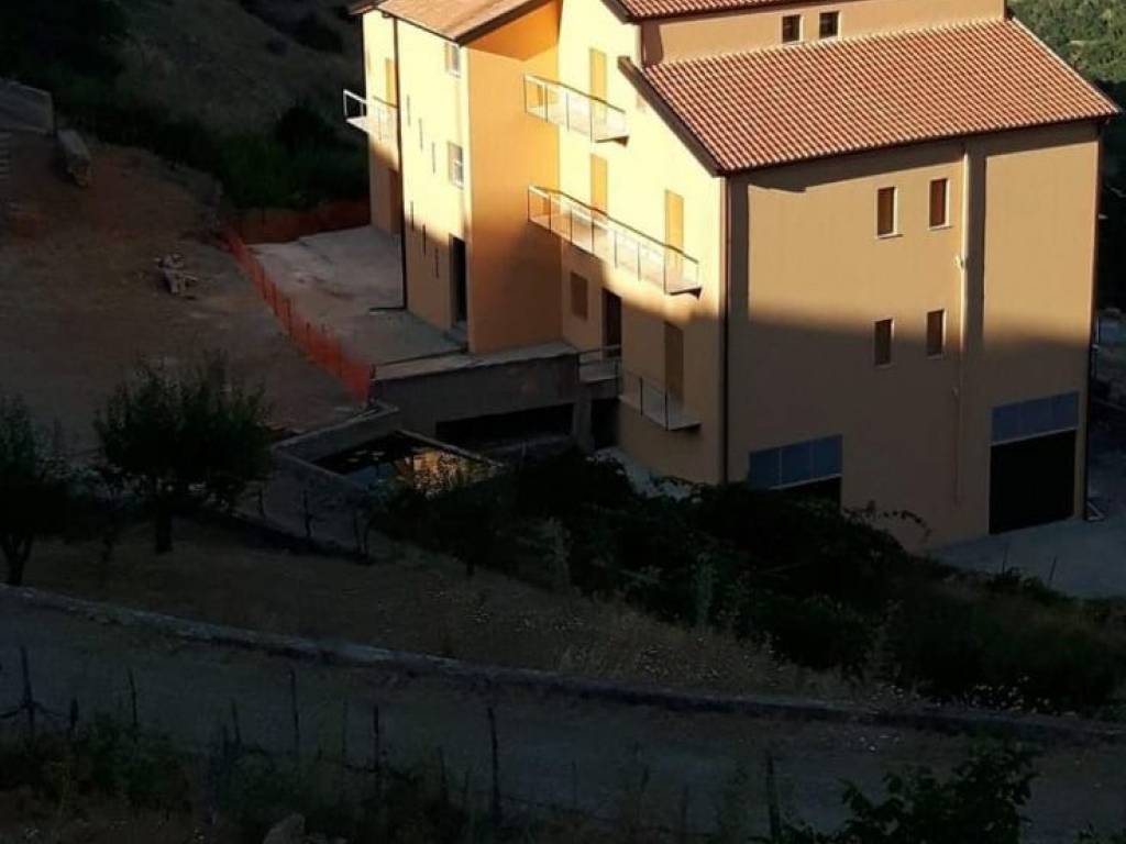 Casa indipendente a Geraci siculo in Via Zefiro - Foto 3