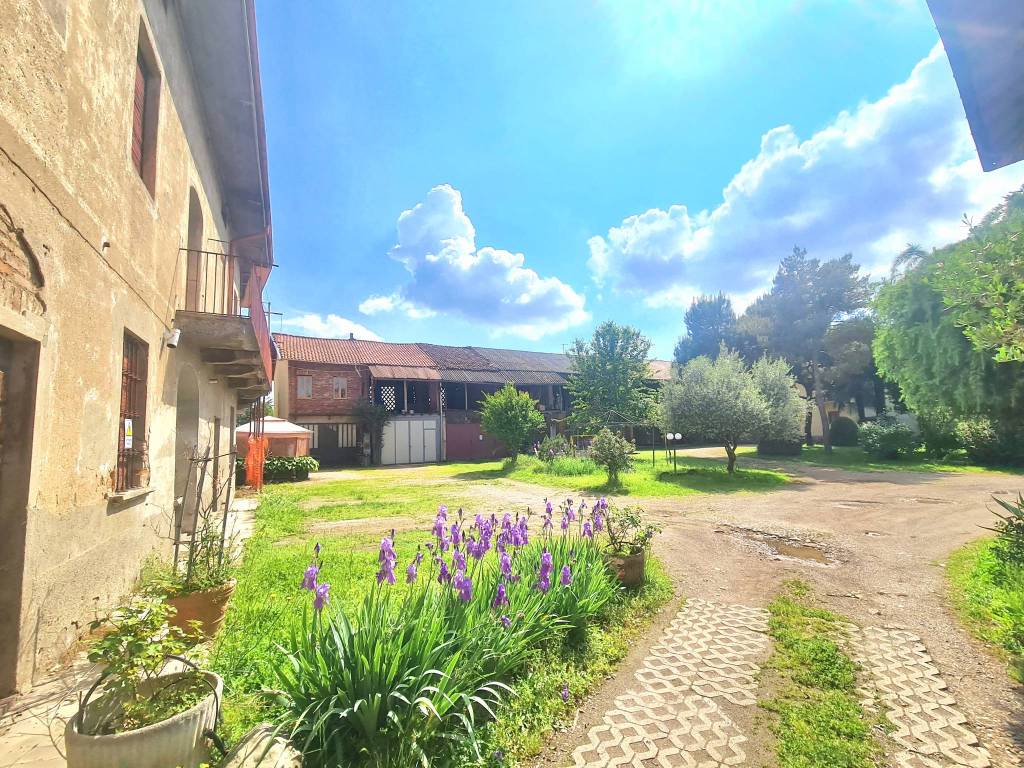 Casa indipendente a Gorla maggiore in Vicolo Luigi Cadorna, 2 - Foto 3