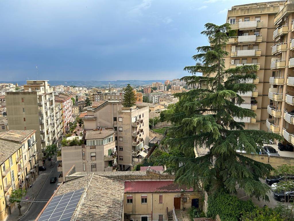 Appartamento a Caltanissetta in Via Melfa, 29 - Foto 4
