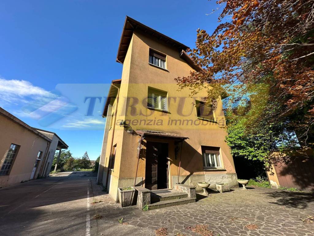 Villa a Robbiate in Via Piave, 19 - Foto 2