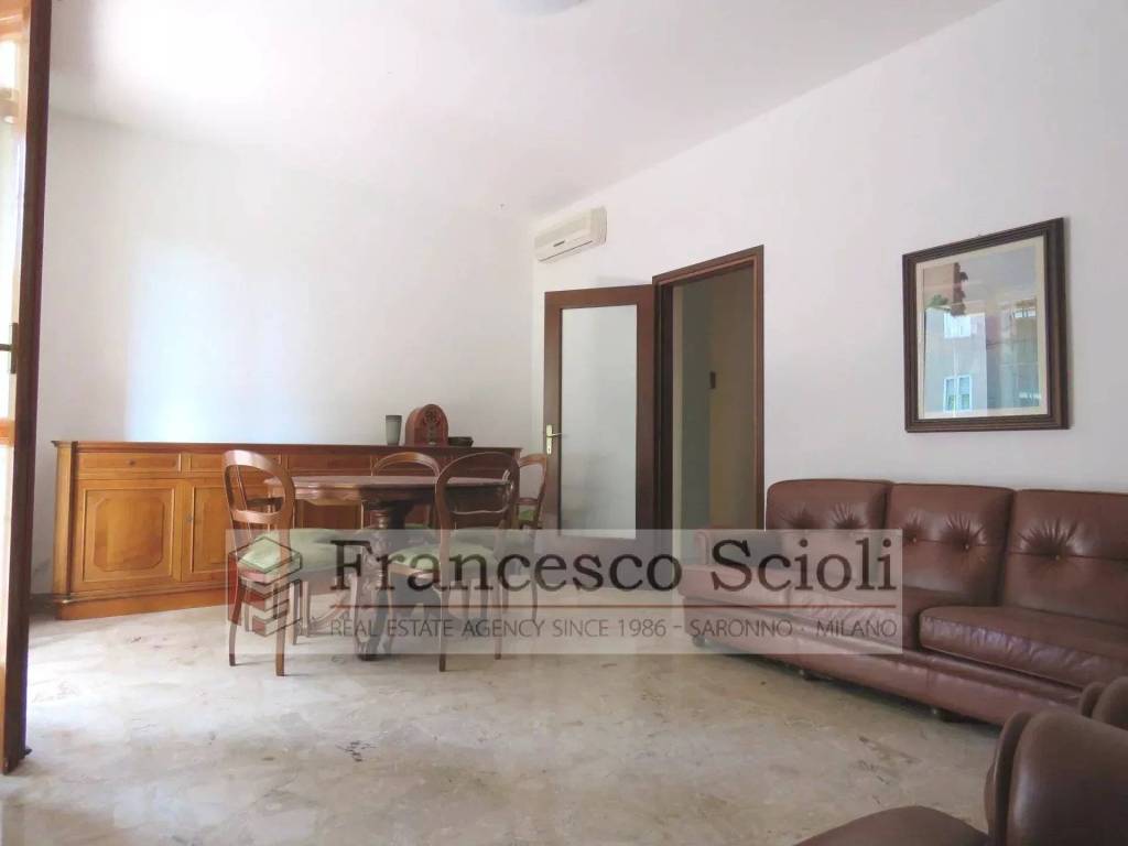 Appartamento a Saronno in Via Prealpi 40, - Foto 2