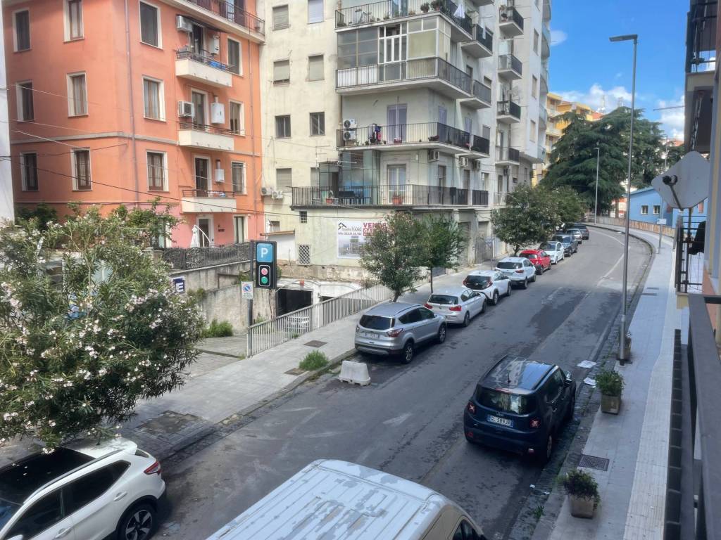 Appartamento a Cosenza in Via Luigi Maria Greco - Foto 3