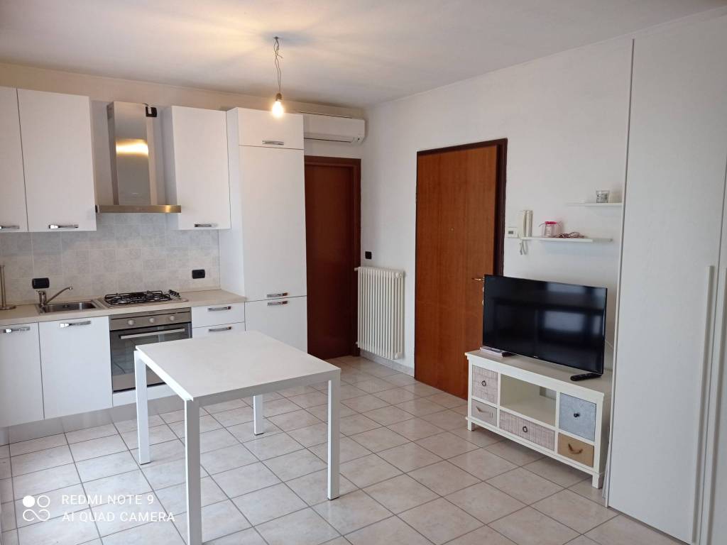 Appartamento a Comazzo in Via Ilderado. Da. Comazzo, 7 - Foto 2