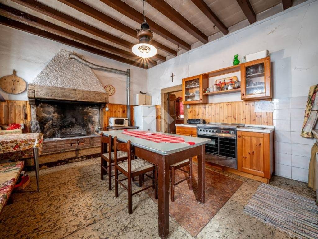 Casa indipendente a Bosco chiesanuova in Via Davide Menini, 9 - Foto 5