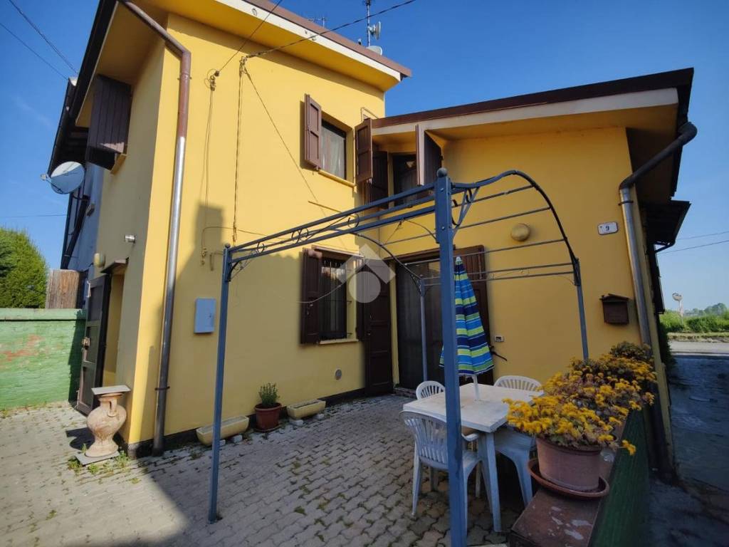 Casa indipendente a Campegine in via San Nicola, 1 - Foto 2