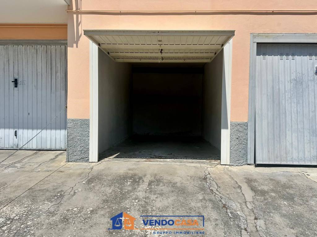Box / garage a Loano in Via Piave - Foto 3