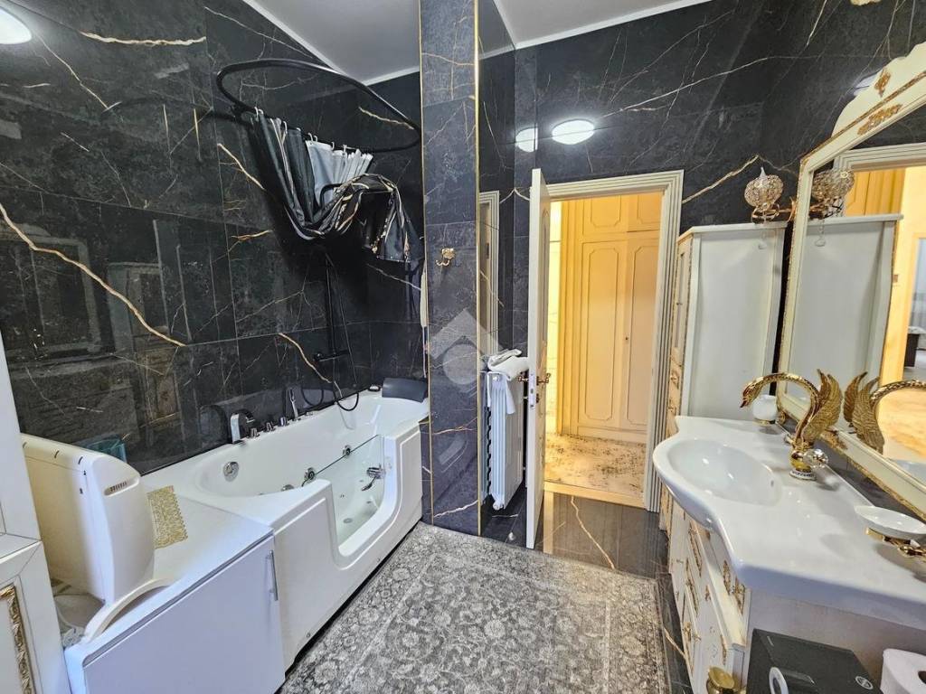 Appartamento a Piacenza in Via Paolo Bozzini, 39 - Foto 2