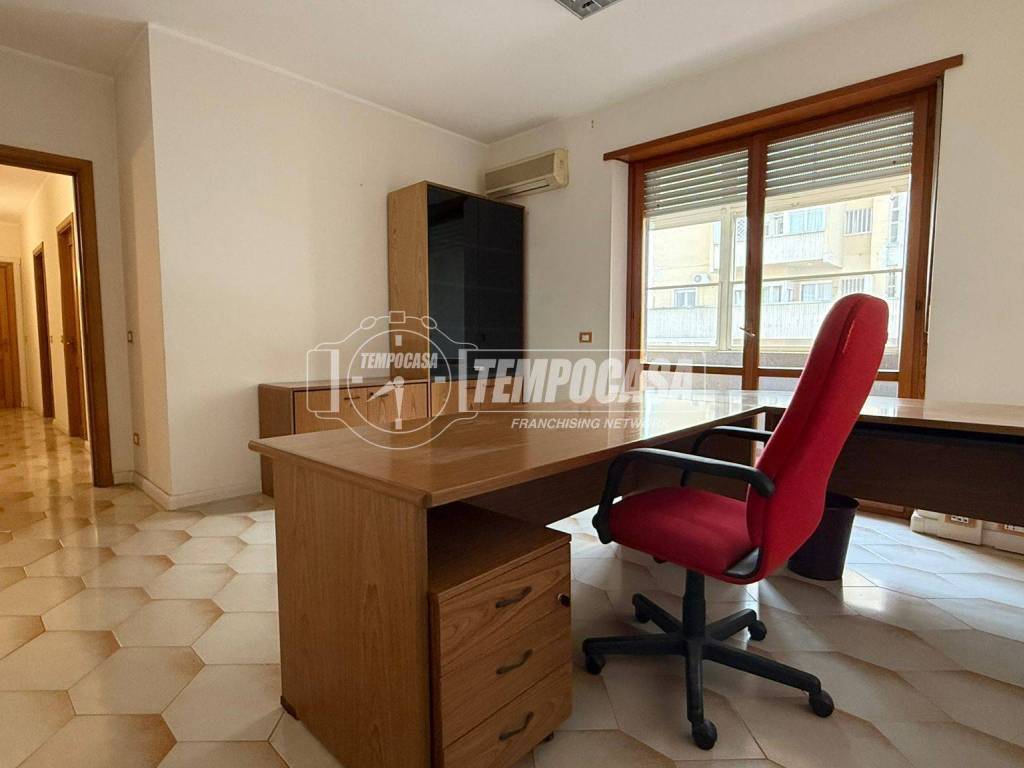 Appartamento a Oristano in Via Giosuè Carducci 24 - Foto 2