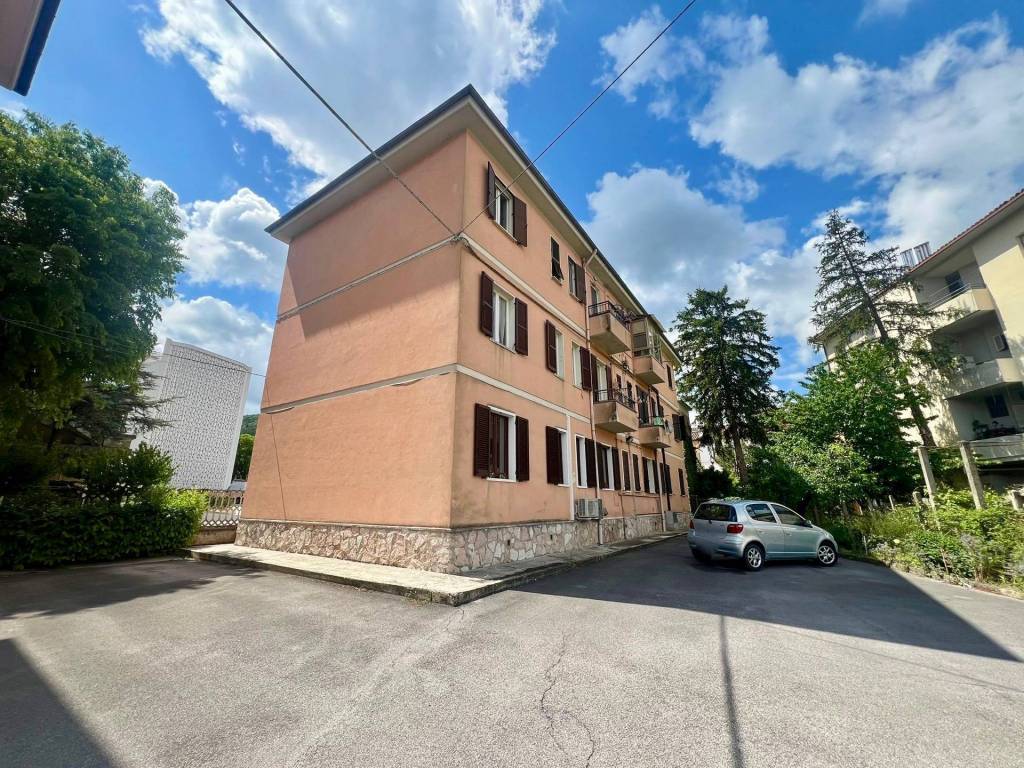 Appartamento a Fabriano in VIALE ANTONIO GRAMSCI, 9 - Foto 2