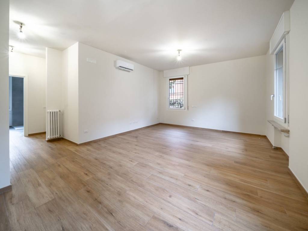 Appartamento a Reggio emilia in Via Pier Giacinto Terrachini - Foto 4
