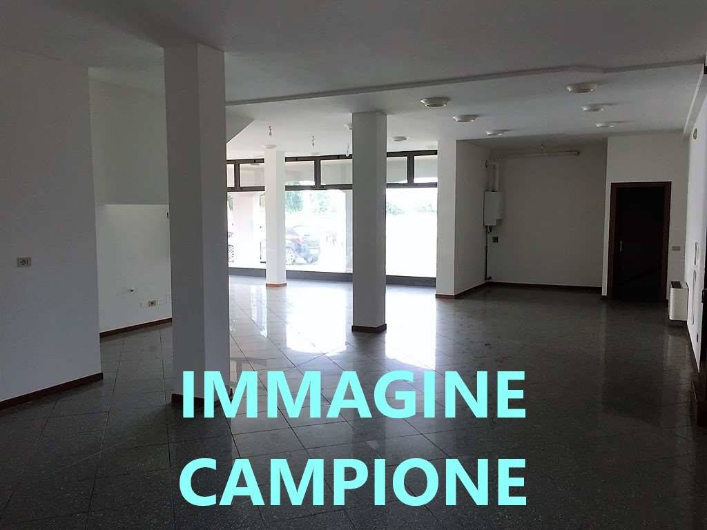 Immobile a Montegrotto terme in Viale Stazione, 36 - Foto 2