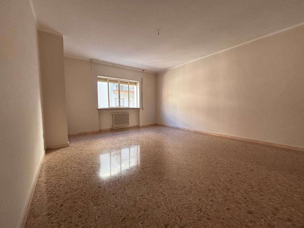 Appartamento a Andria in Via Duca degli Abruzzi - Foto 4