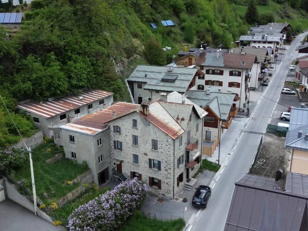 Casa indipendente a Valdidentro in Via 25 Aprile, 11 - Foto 3