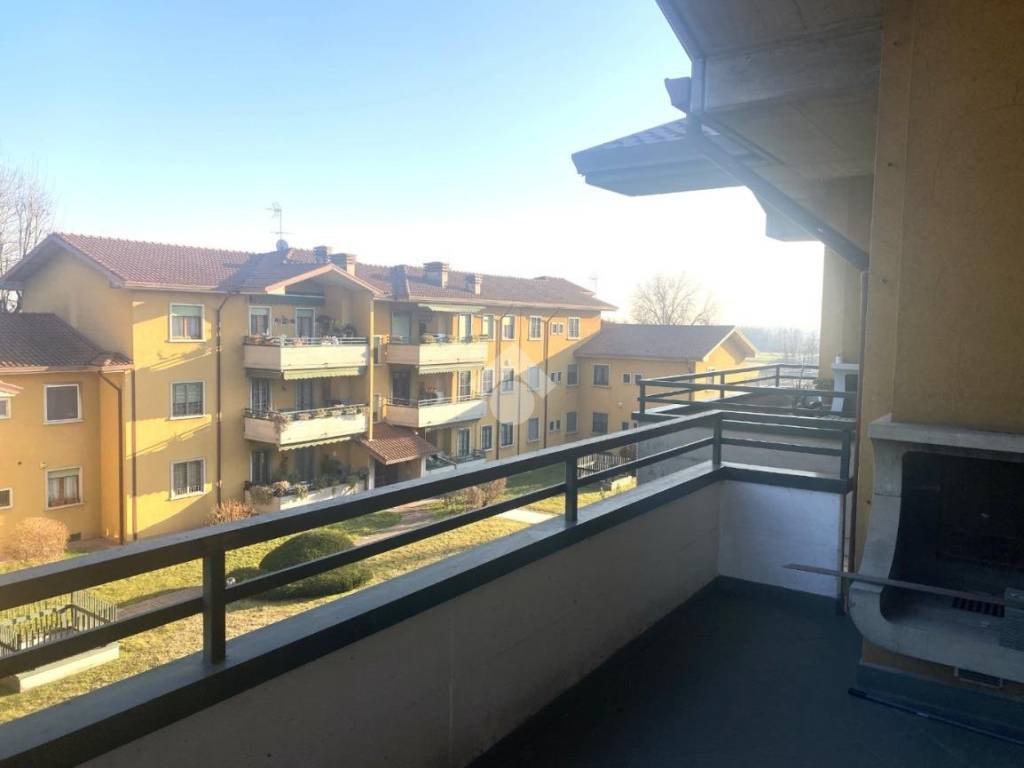 Appartamento a Merate in Via 25 Aprile, 209 - Foto 2