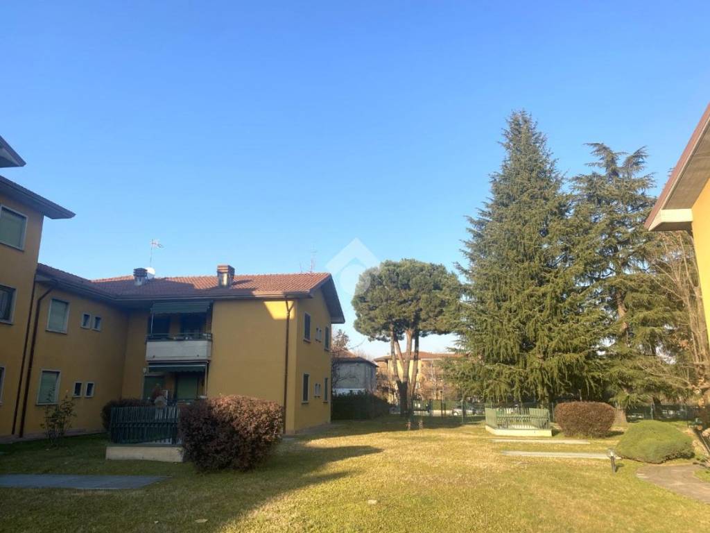 Appartamento a Merate in Via 25 Aprile, 209 - Foto 3