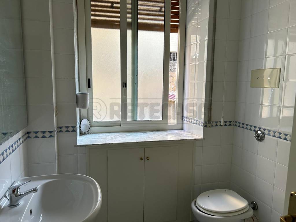 Appartamento a Caltanissetta in VIALE TRIESTE, 73 - Foto 5