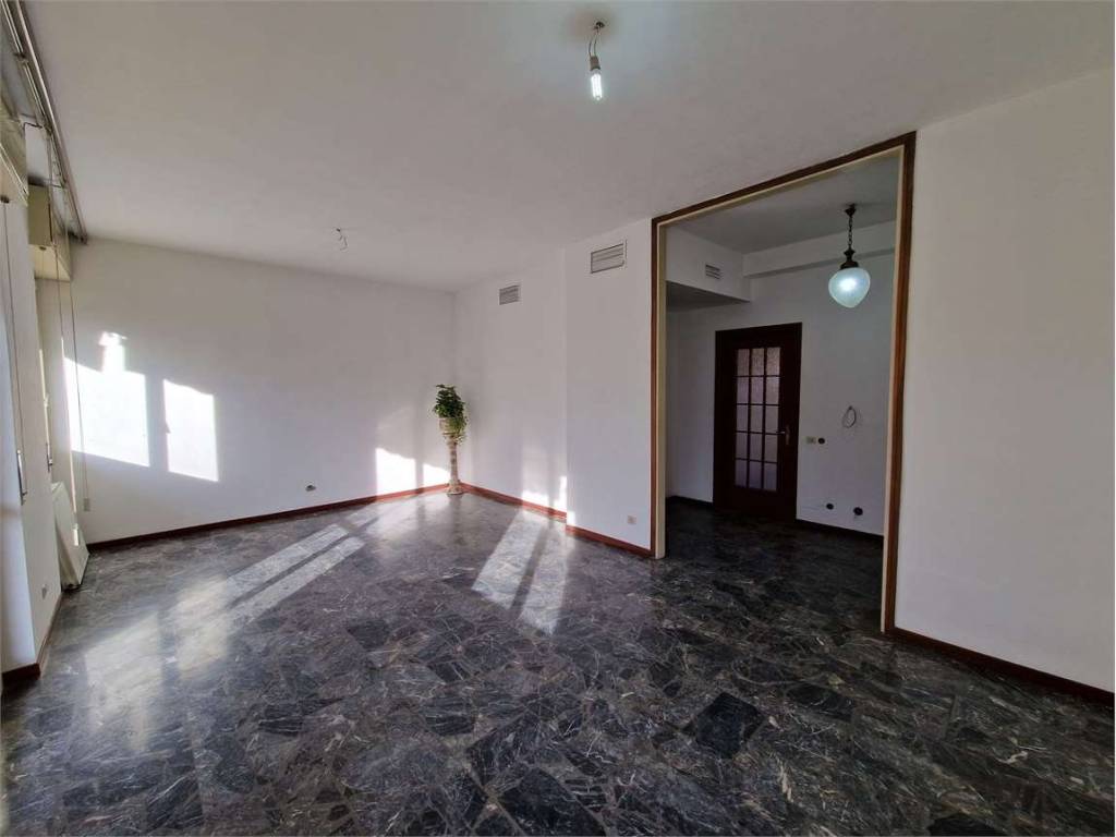 Appartamento a Rovellasca in Via Pozzo - Foto 5