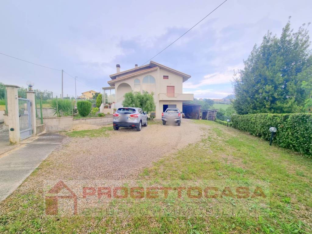 Casa indipendente a Colonnella in via dei gelsi - Foto 4