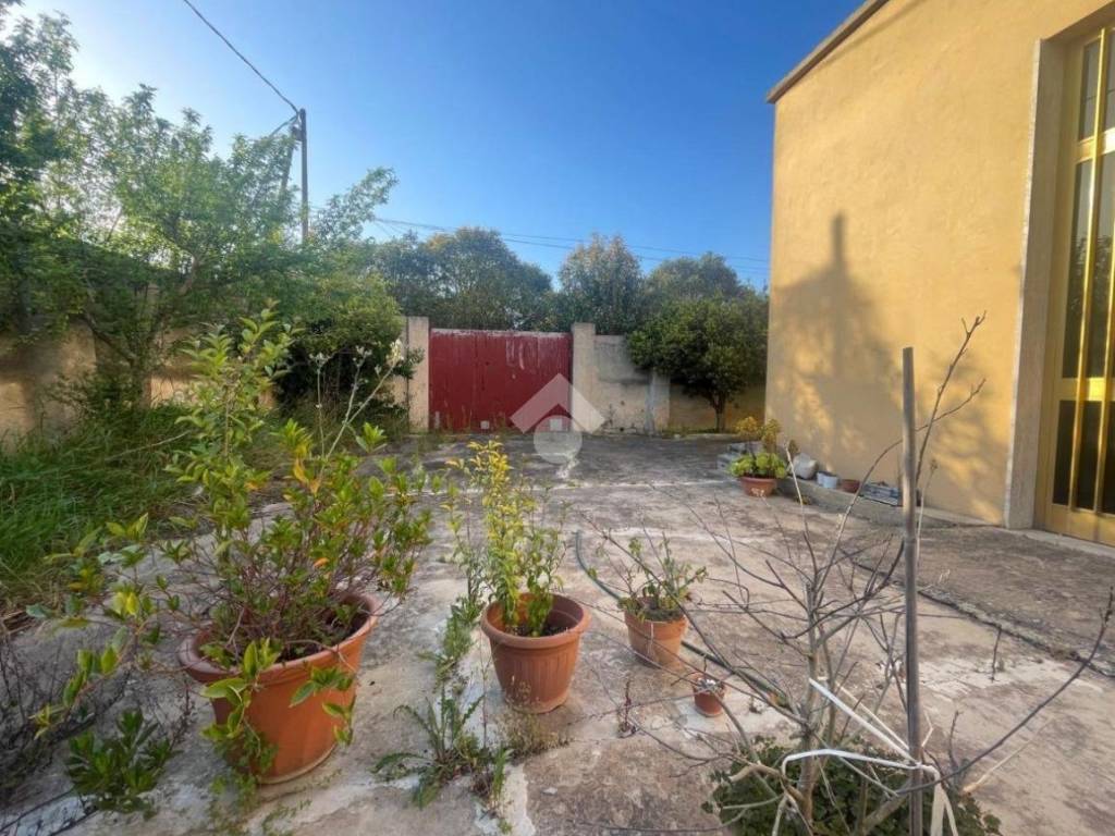 Box / garage a Mesagne in Via Brindisi, 165 - Foto 3