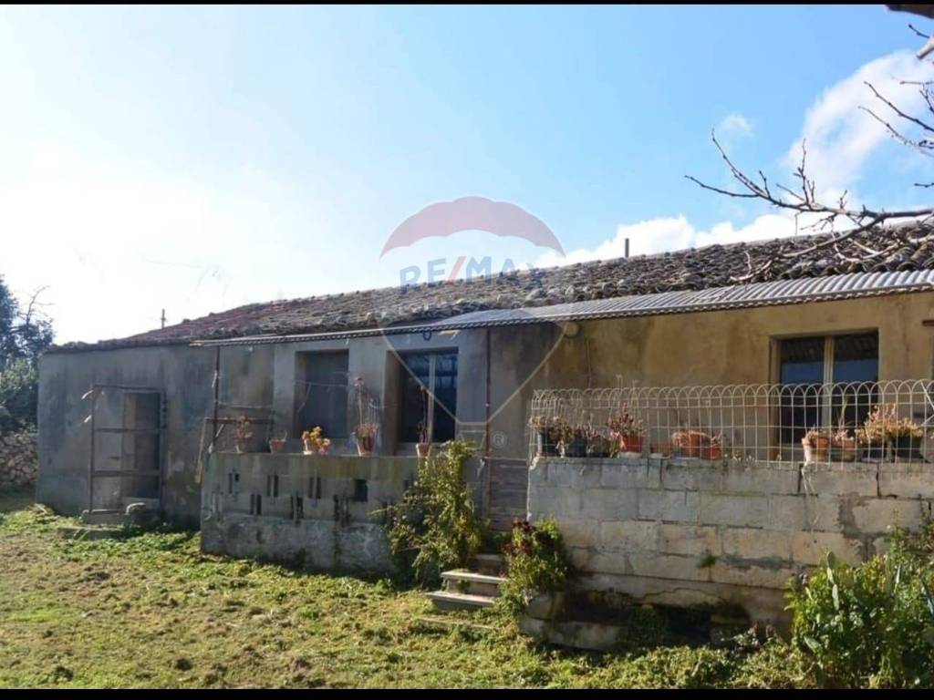 Rustico / casale a Noto in CONTRADA MEZZOGREOGIO SNC - Foto 2