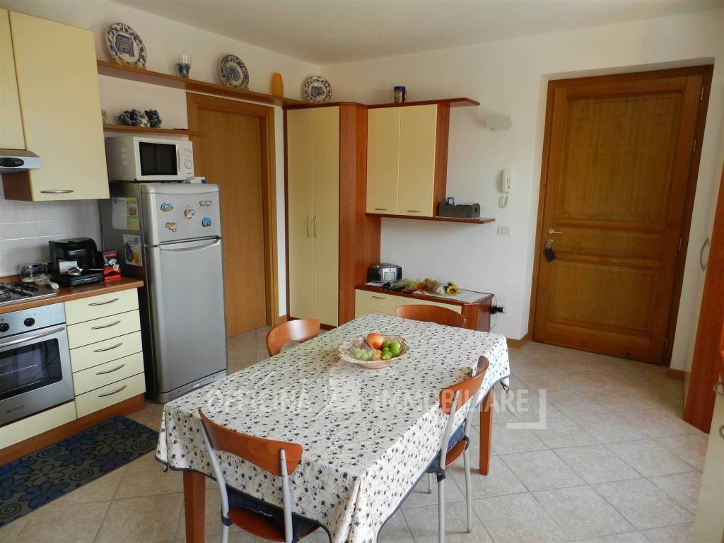 Appartamento a Colico in Via Famiglia Casanova - Foto 4