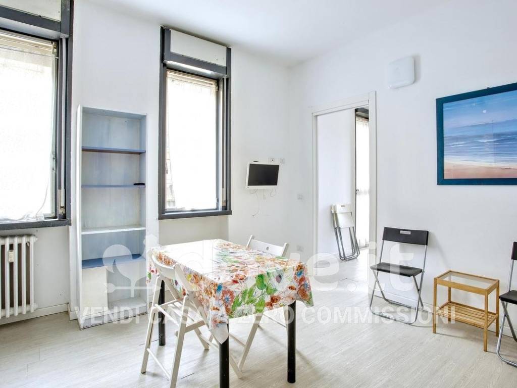 Appartamento a Luino in Viale Amendola, 38 - Foto 4