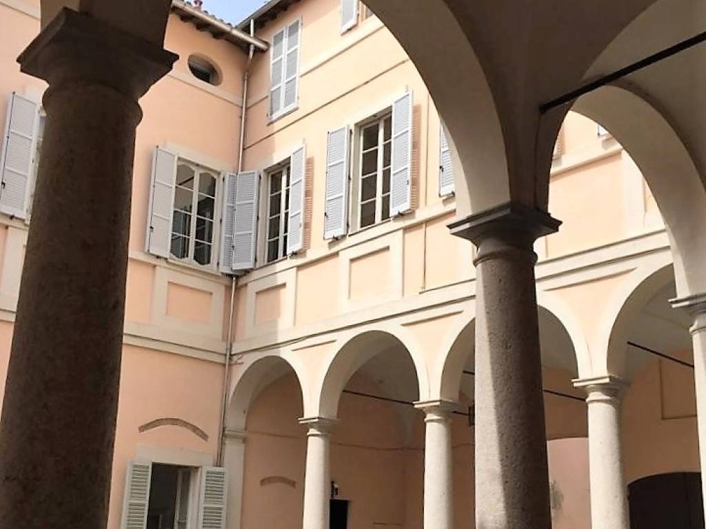 Appartamento a Pavia in Corso Giuseppe Garibaldi, 17 - Foto 2