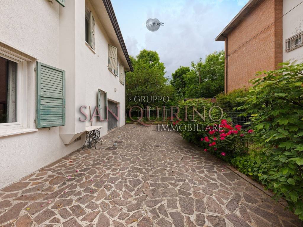 Villa a Correggio in Via Enrico Montessori, 6 - Foto 5